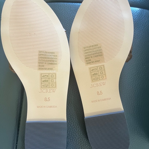 J Crew - Picture 2 of 3